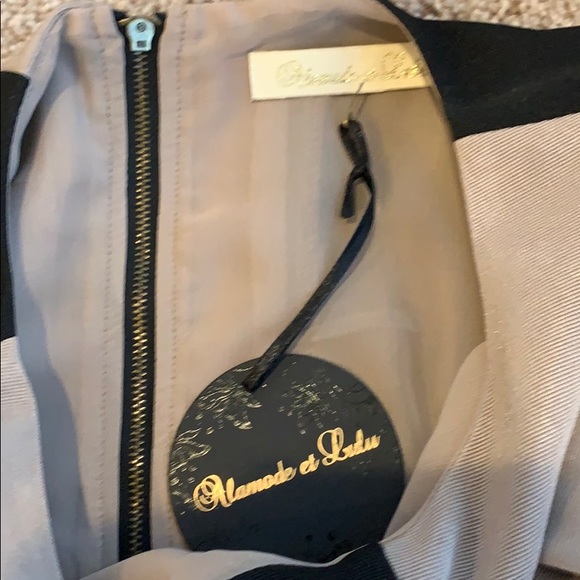 Long sleeves straight lined dress - Picture 5 of 8